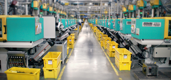 Formsprutningmaskiner i igus® fabrik